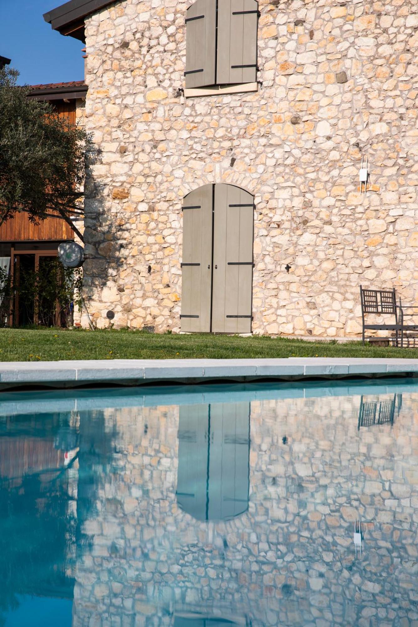 Corte Dei Soavi Suites - Apartments Soave Kültér fotó