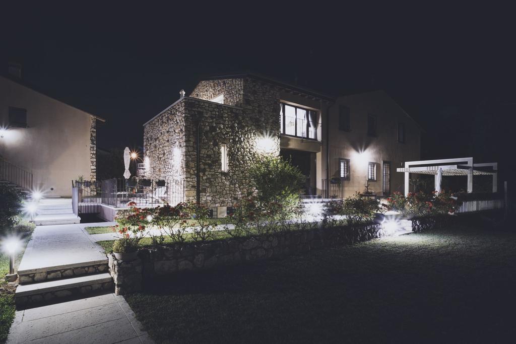 Corte Dei Soavi Suites - Apartments Soave Kültér fotó
